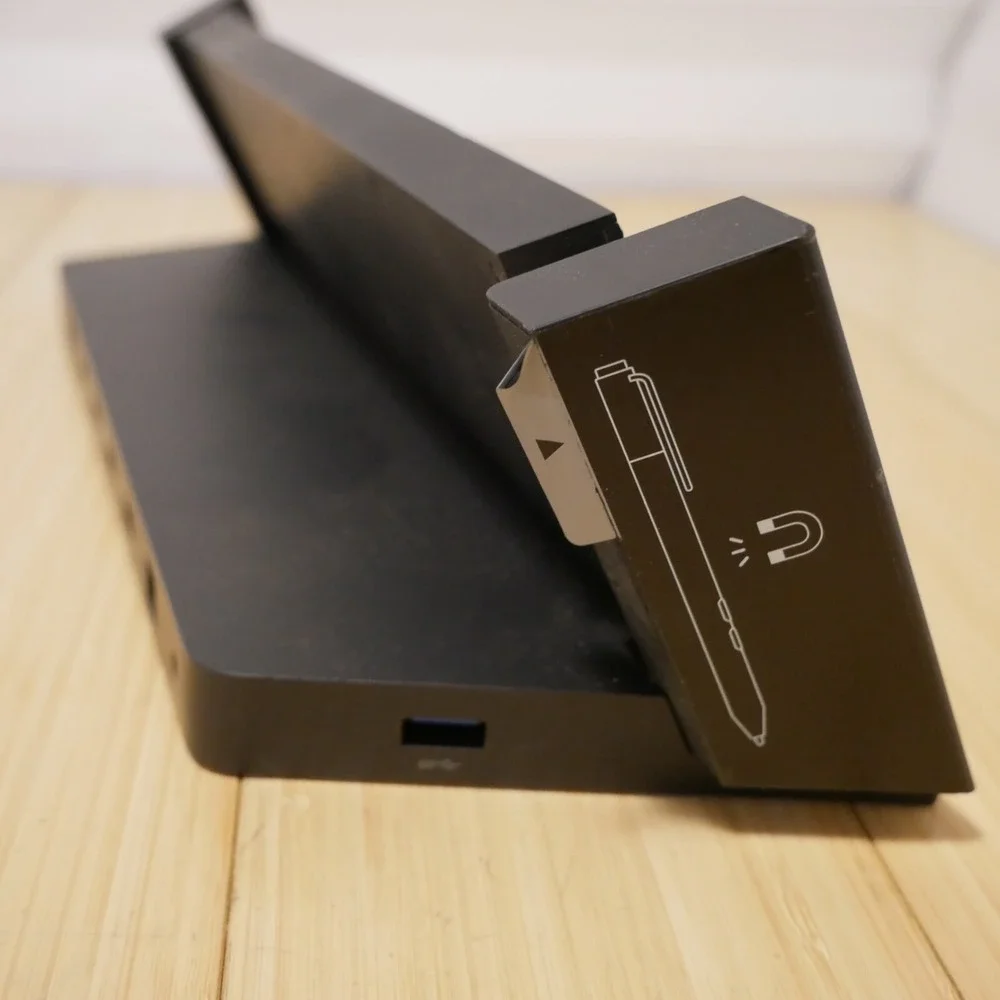 Surface Pro 3 Docking Station Model 1664 only (no charger) - 3‎